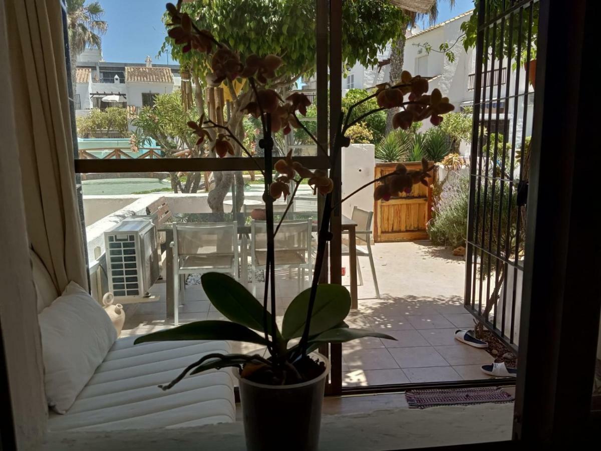 Villa Lagos A 25 Metros Del Mar Roquetas de Mar Esterno foto