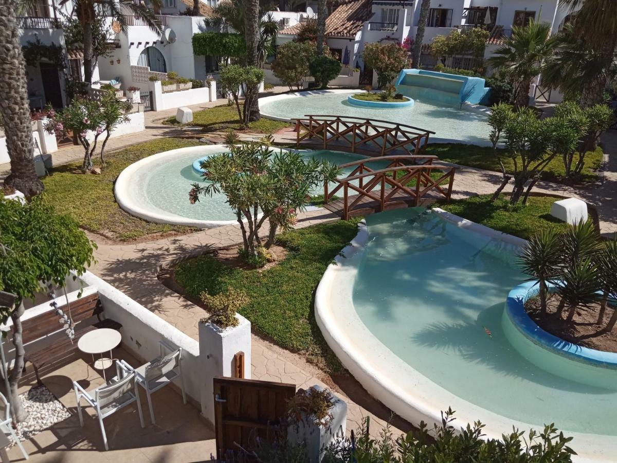 Villa Lagos A 25 Metros Del Mar Roquetas de Mar Esterno foto