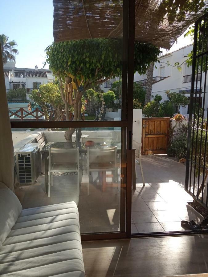 Villa Lagos A 25 Metros Del Mar Roquetas de Mar Esterno foto
